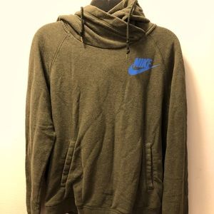 Super comfy!! Nike sweatshirt!! Oversized hoodie!!